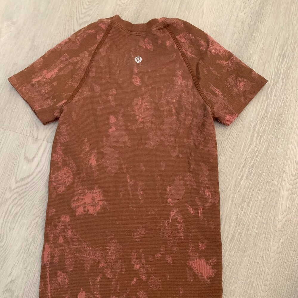 Swiftly Tech Short-Sleeve Shirt 2.0 Hip Length